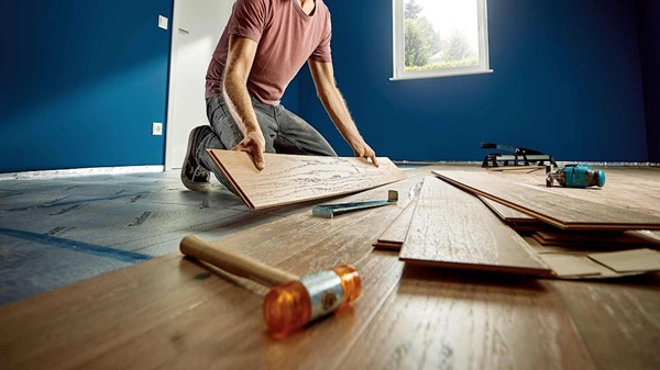 Pose d'un parquet stratifié